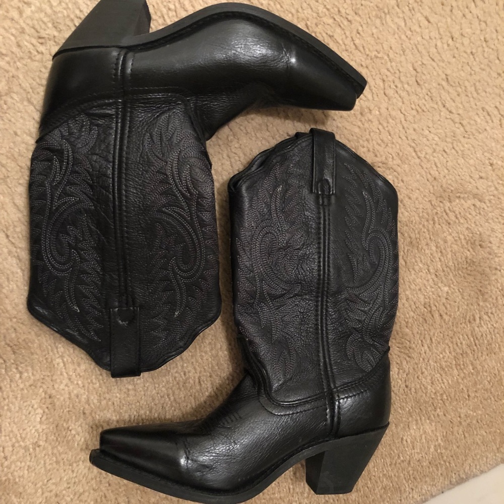 Masterson’s New Cowboy Boots 6W